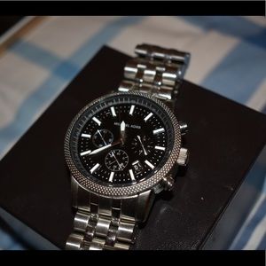 Michael Kors Men Watch (Authentic)